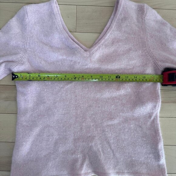 Vintage Jessica Sport Cashmere Sweater – Soft Baby Pink Knit, V-Neck - Picture 4 of 7